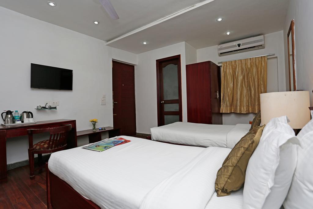 Oyo 367 Hotel Forest Green New Delhi Luaran gambar