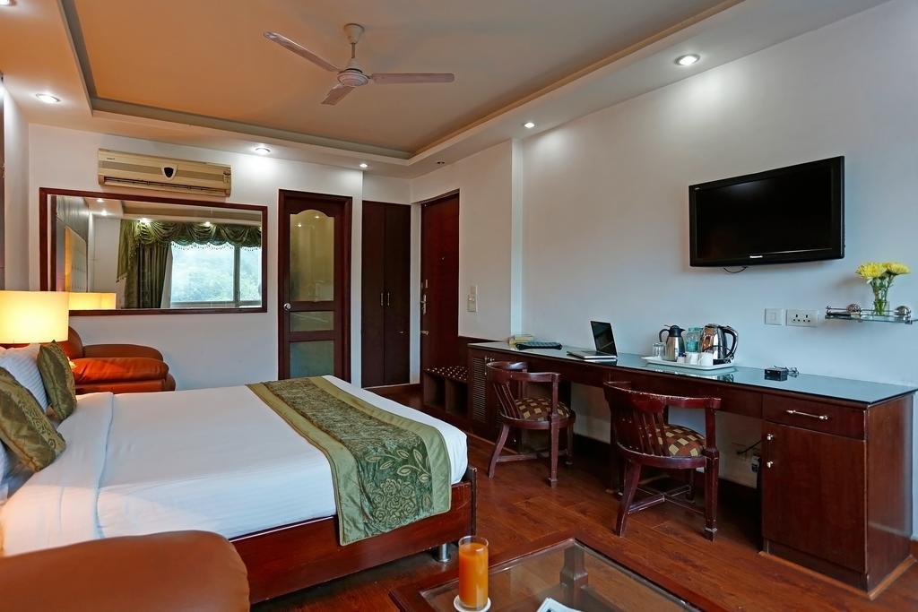 Oyo 367 Hotel Forest Green New Delhi Luaran gambar