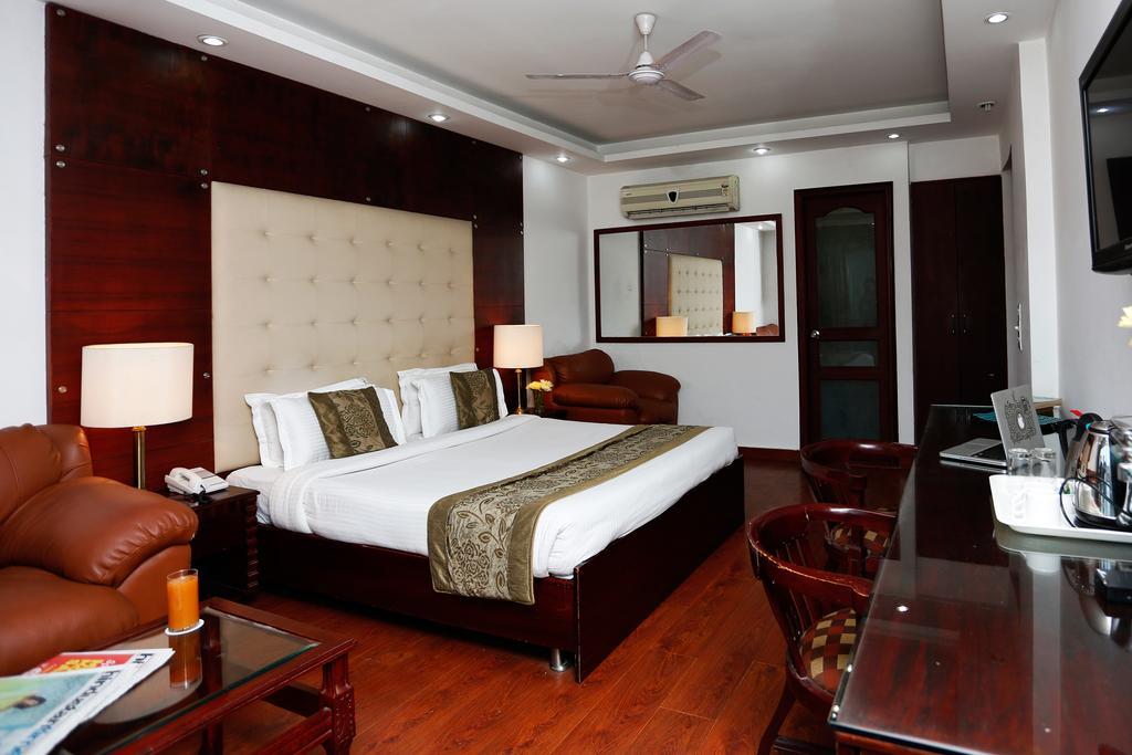 Oyo 367 Hotel Forest Green New Delhi Luaran gambar